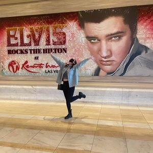 Meet your Posher, Veronica